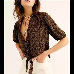FREE PEOPLE BUTTON UP/TIE FRONT LEOPARD PRINT BLOUSE MEDIUM
